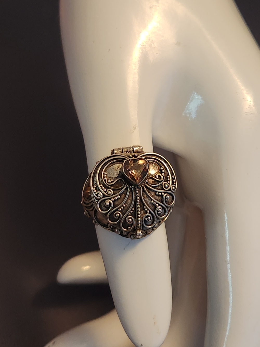 Vintage Sterling Silver Heart Filigree Poison Ring